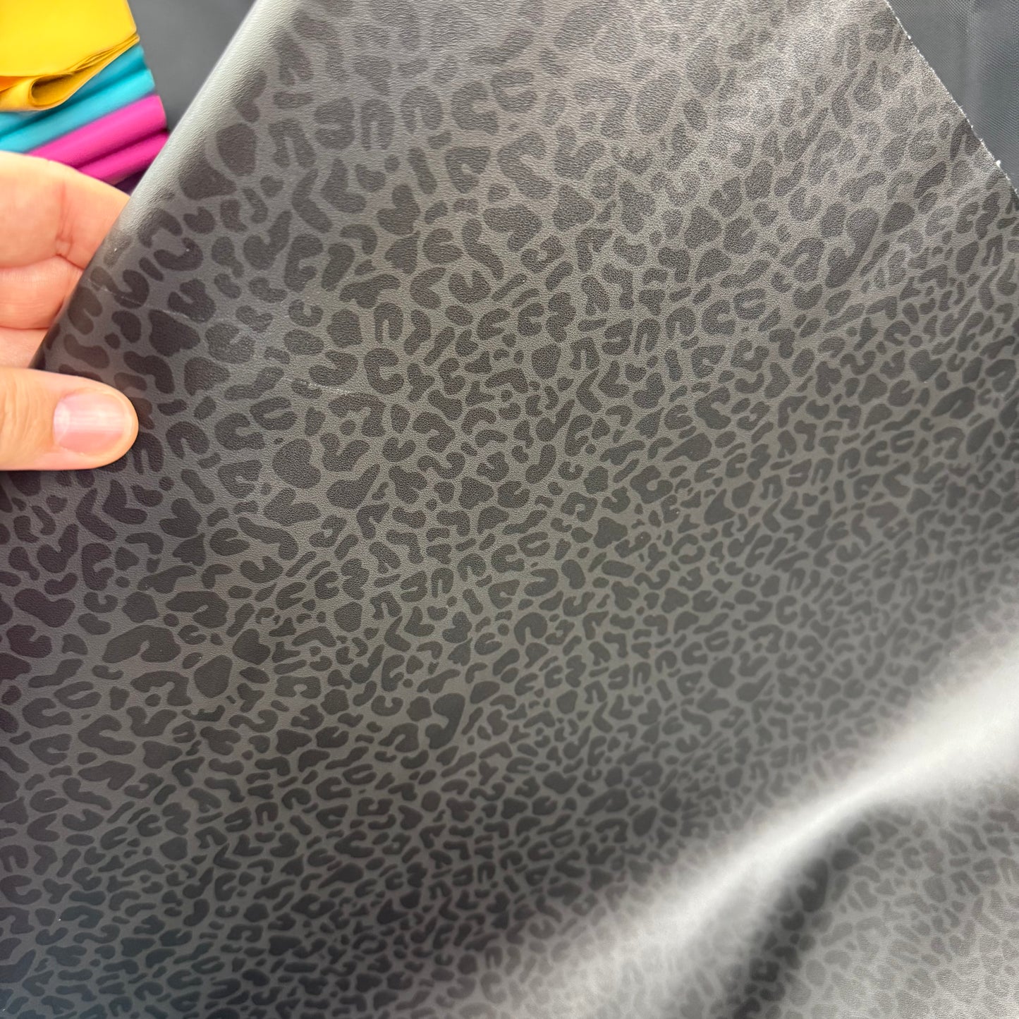 Black Leopard Lambskin Smooth Vinyl Medium Scale Half Yard Roll
