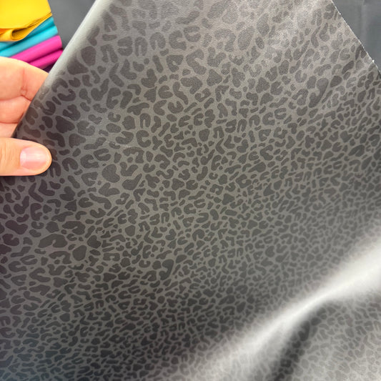 Black Leopard Lambskin Smooth Vinyl Medium Scale Half Yard Roll